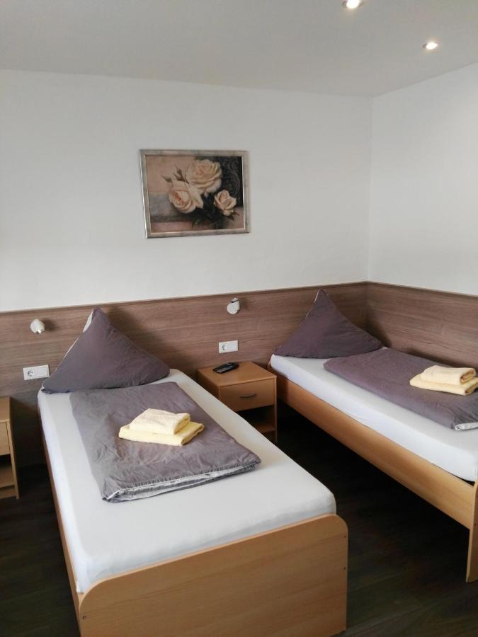Pension & Appartments Landhaus Bettina פולדה מראה חיצוני תמונה