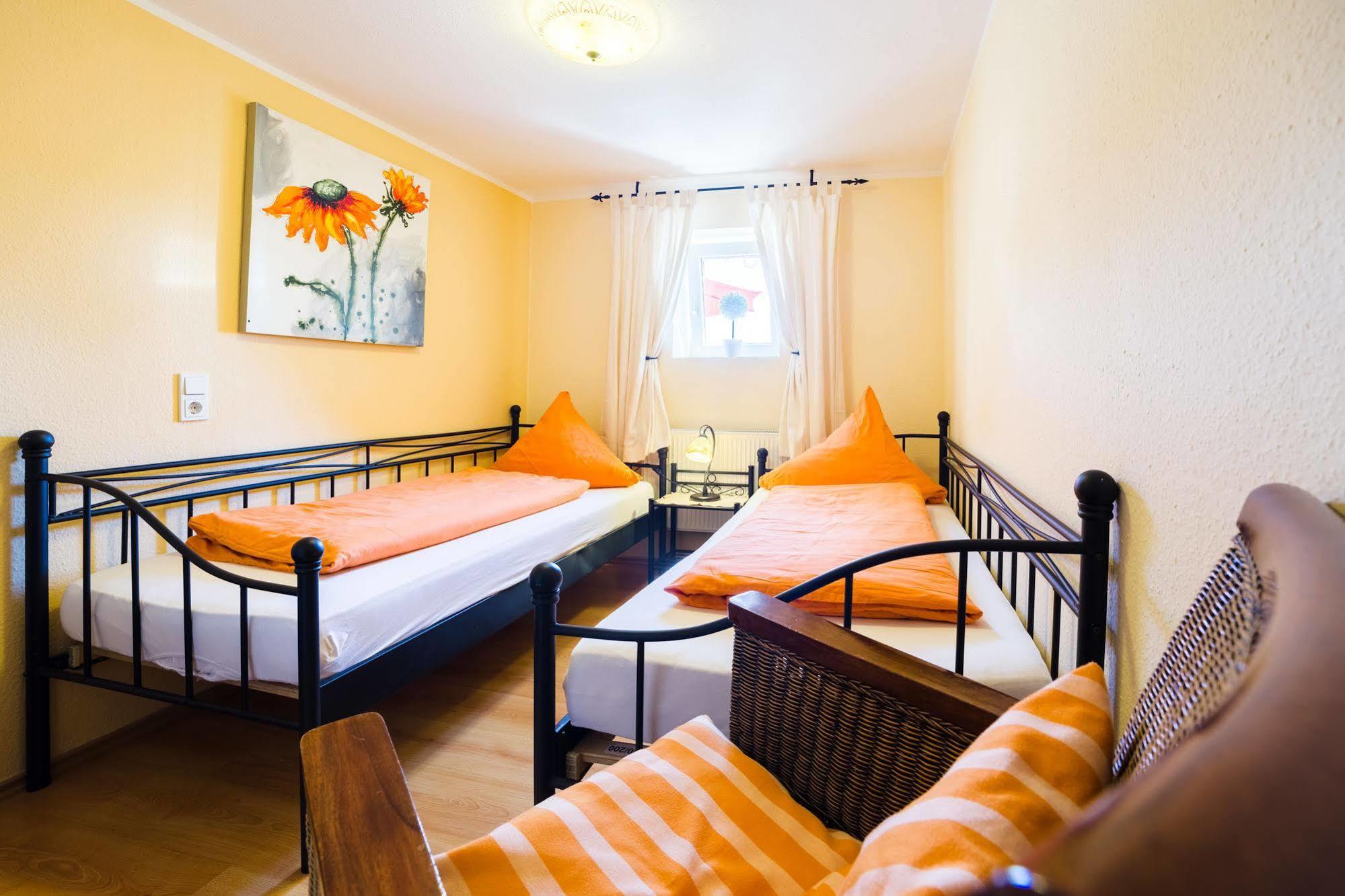 Pension & Appartments Landhaus Bettina פולדה מראה חיצוני תמונה